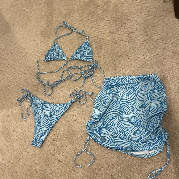 437 Reversible Paris Bikini Set w/ Matching Skirt - Blue Zebra - Picture 6 of 10